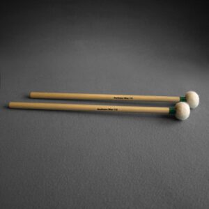 110_pauke_holz_filz_ganz